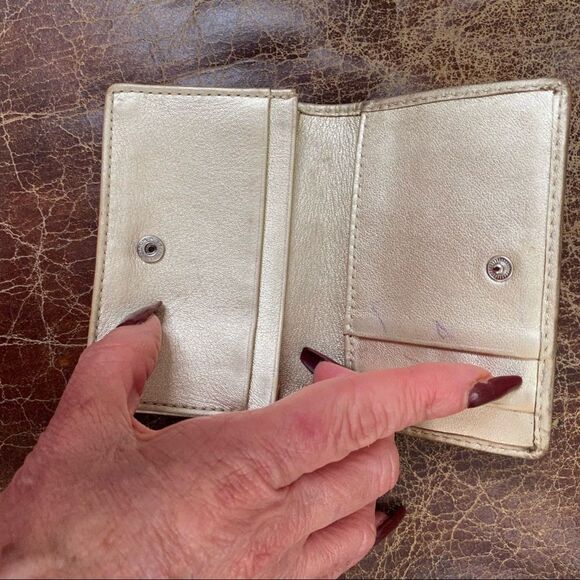 Coach ivory, tan gold signature card holder - Picture 5 of 8